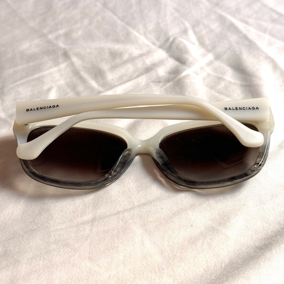Balenciaga oversized sunglasses - Picture 6 of 6